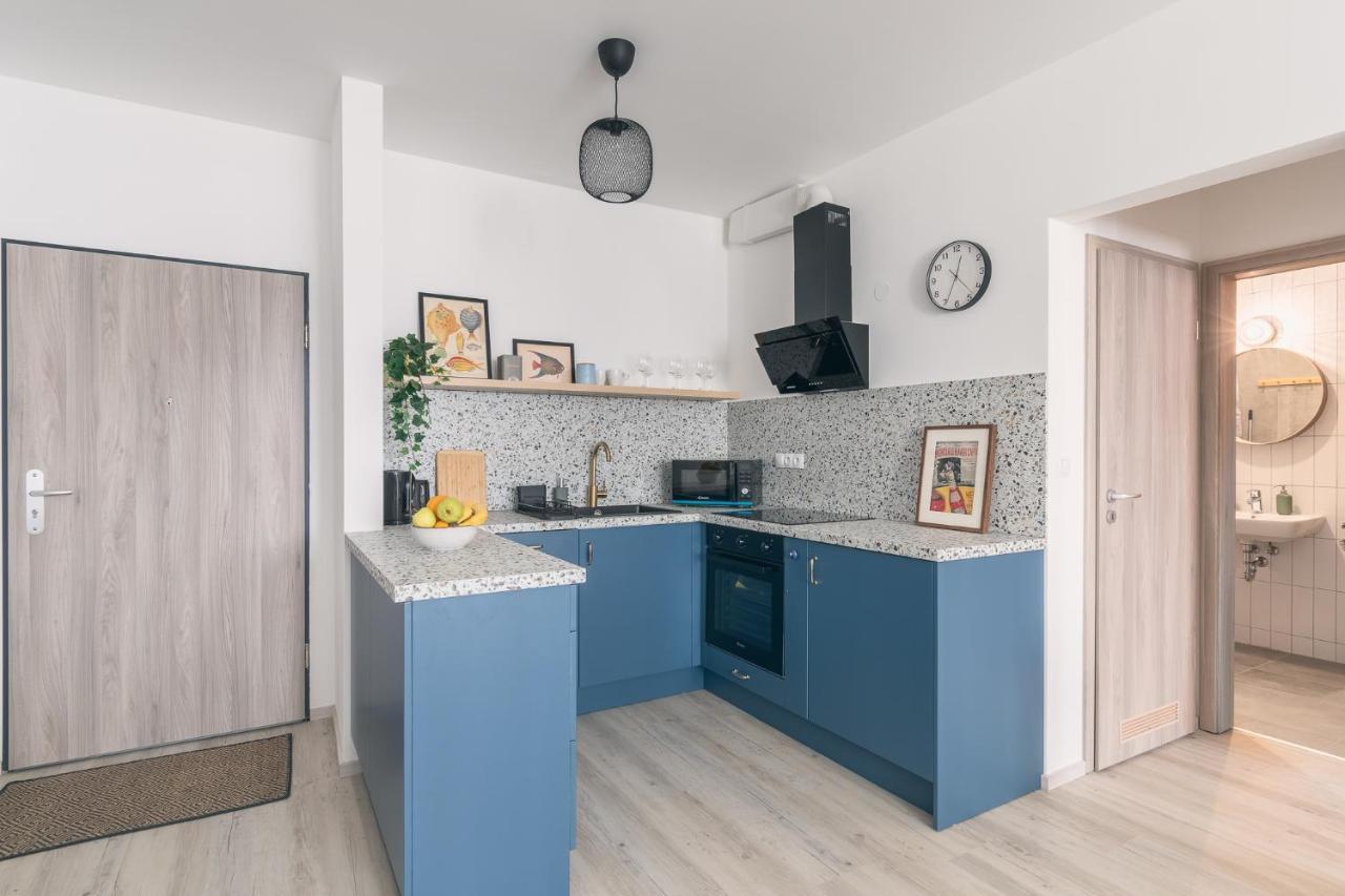 Corvin Apartment With Balcony And Ac بودابست المظهر الخارجي الصورة